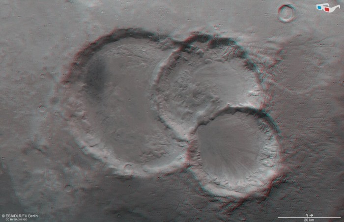 Triple_crater_east_of_Le_Verrier_in_3D_article.jpg